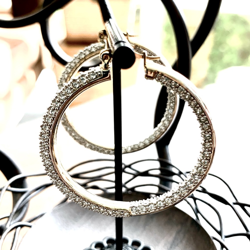 🌟 SALE $25 🌟 Vintage Hoop Crystal Encrusted 14k Gold Plated Pierced Earrings